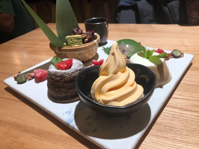 甜品拼盤