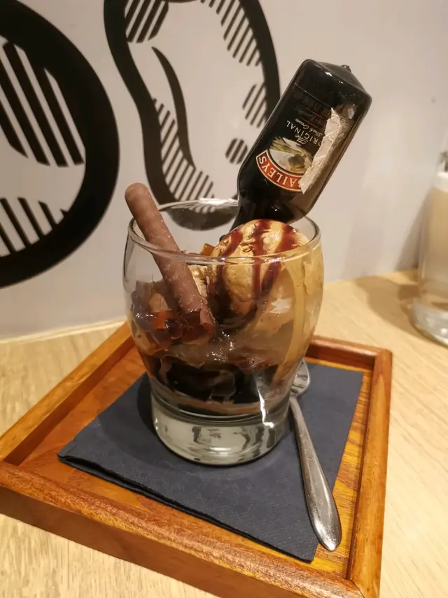 朱古力甜酒新地