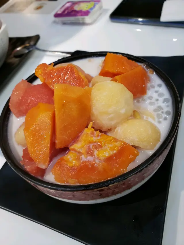 公司時果西米撈涼粉