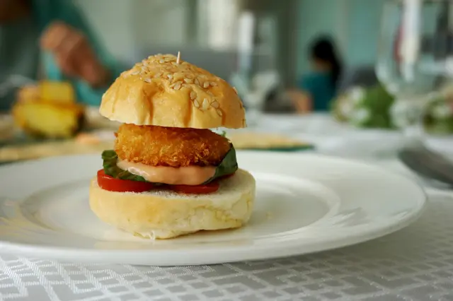 自家製迷你海鮮漢堡