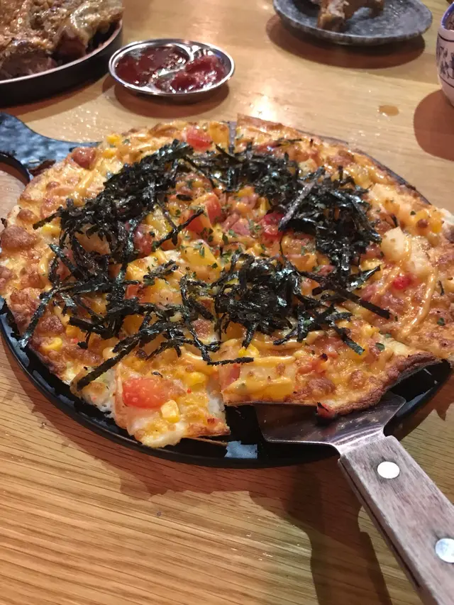 千島醬海鮮pizza