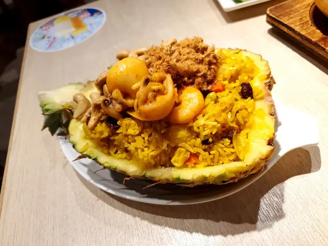 泰式菠蘿海鮮炒飯