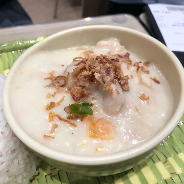 椰汁燴雞球飯