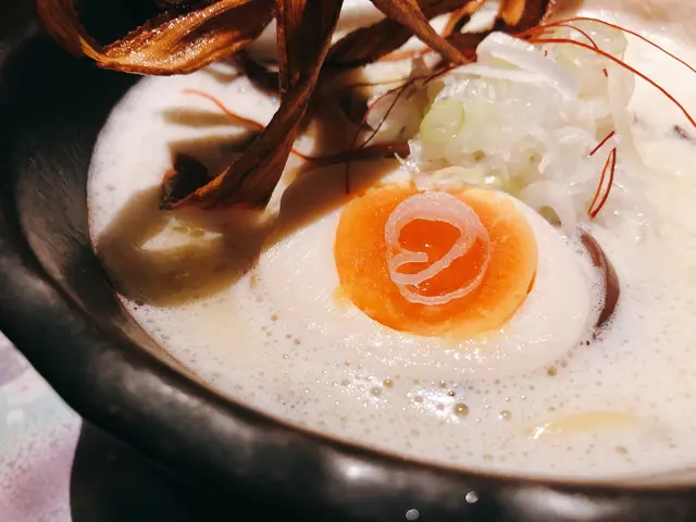 史上極濃金鶴雞白湯拉麵