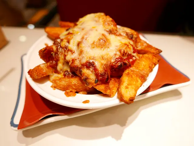 焗芝士肉醬薯角