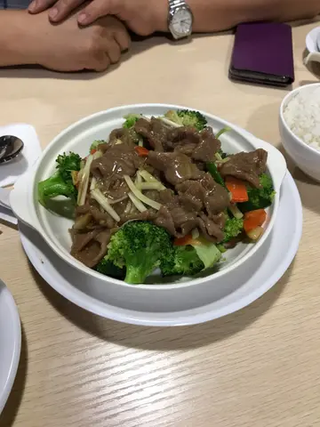西蘭花炒牛肉
