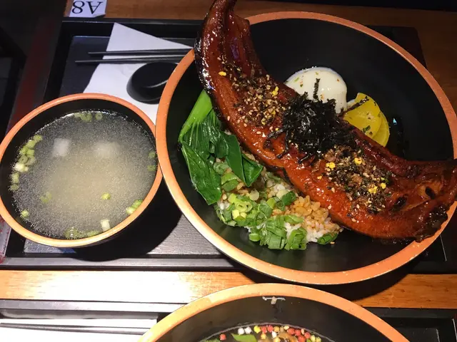 鰻魚10分厚身！