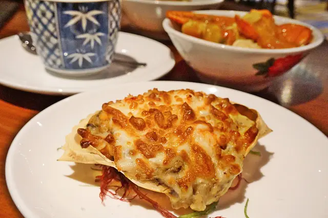 牛肝菌龍蝦芝士焗蟹蓋 (每位1客)