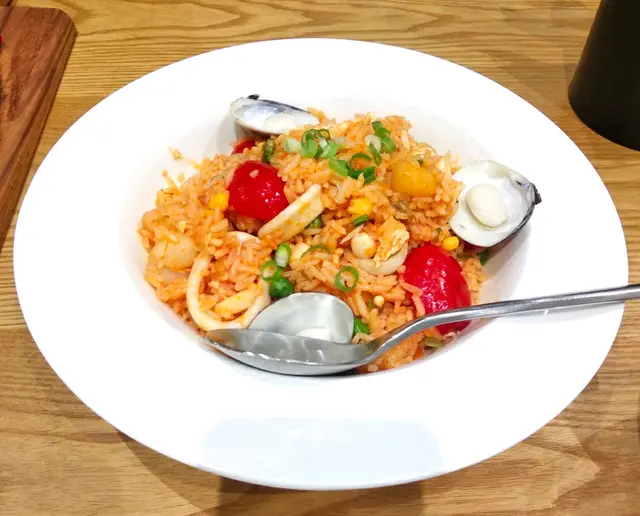 海鮮炒飯 Seafood Fried Rice