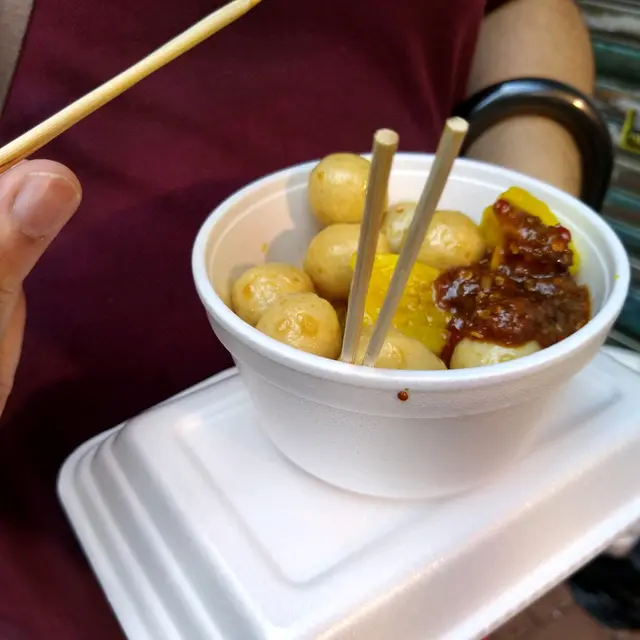 魚蛋; 燒賣; 四寶丸