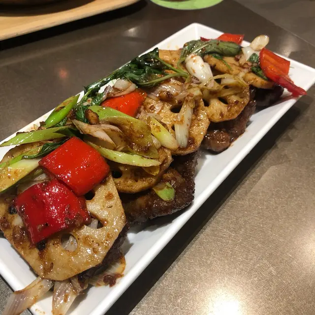 沙嗲玉藕帶骨牛小排