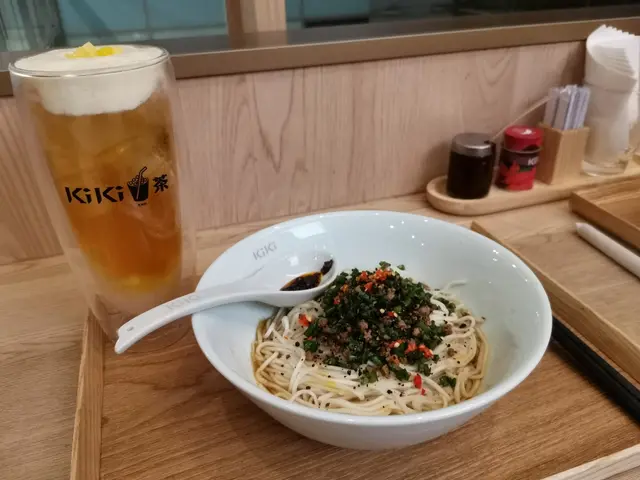 蒼蠅頭拌麵