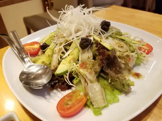 特製黑松露炙燒平目魚邊沙律