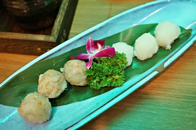 【雙拼】蟹籽手打蝦丸+流心鹹蛋豬肉丸