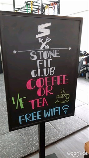 Stone Fit Club & Cafe