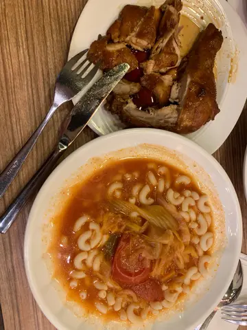 滑蛋猪仔包罗宋汤通粉