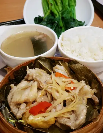 荷葉蝦醬肉片飯套餐+油菜