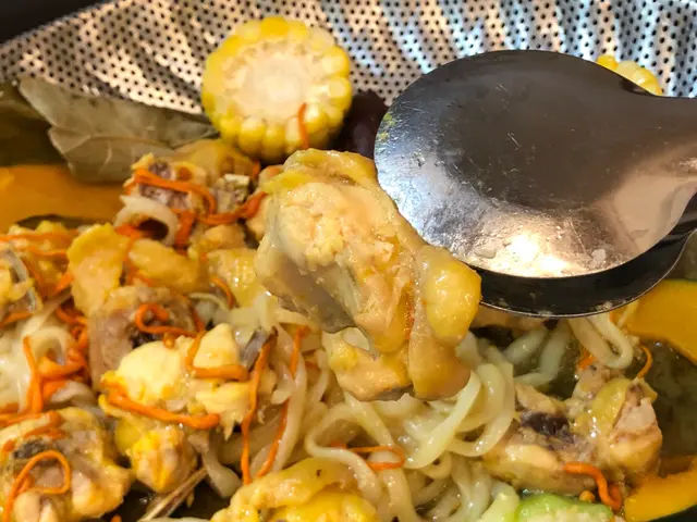 蟲草花蒸雞 鳥冬底