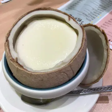 椰青炖奶