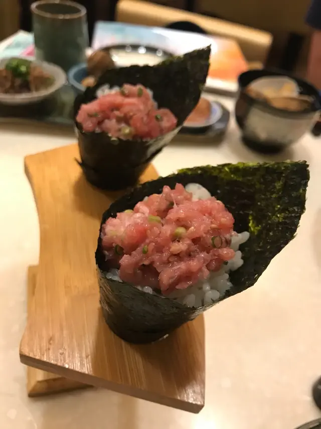 香葱吞拿魚腩手卷