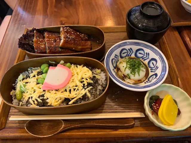 原條蒲燒鰻魚丼