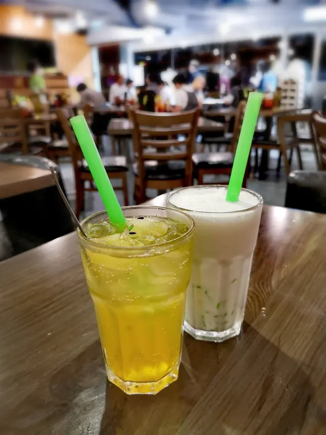 菠蘿熱情果特飲+椰汁珍多冰
