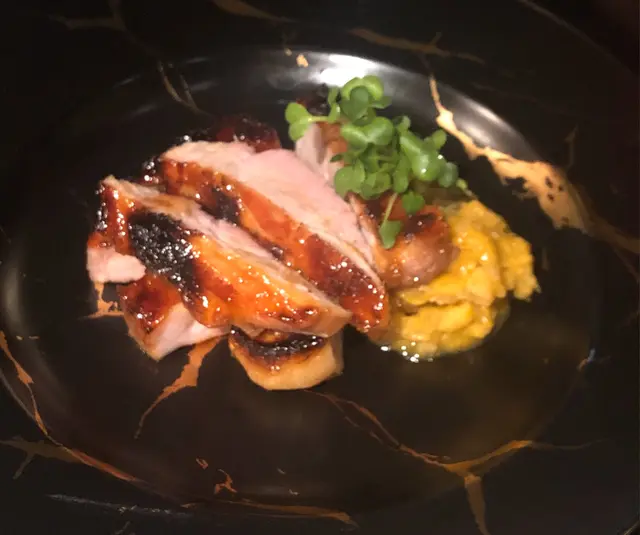 三元豚配朝鮮豆腐