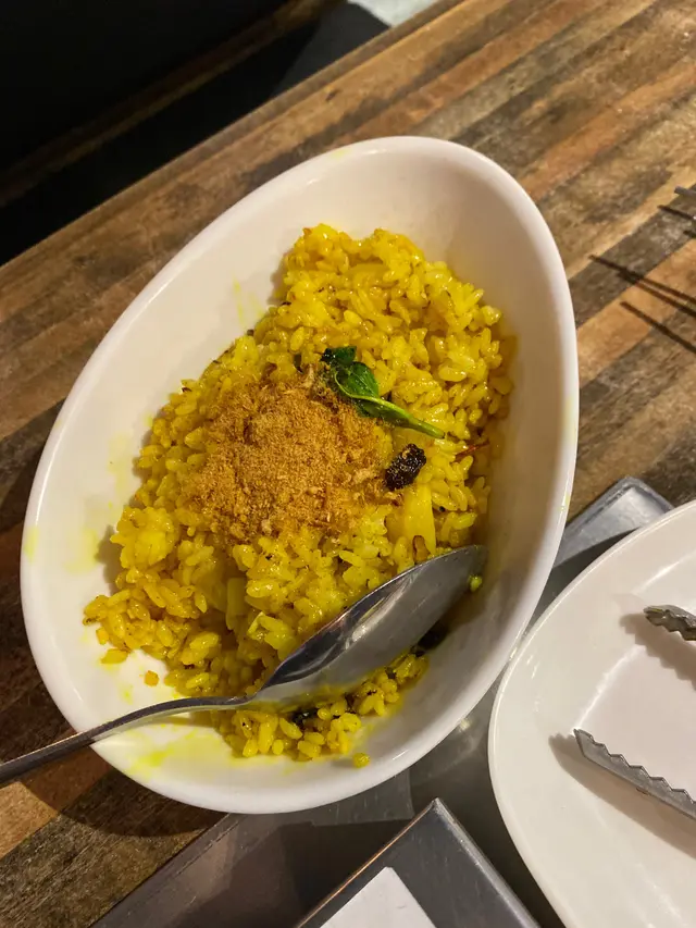 波羅雞粒炒飯