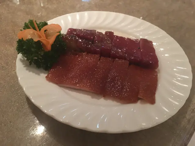 乳豬拼叉燒
