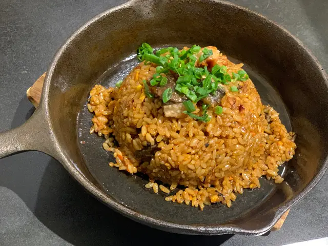 鰻魚鐵鍋炒飯