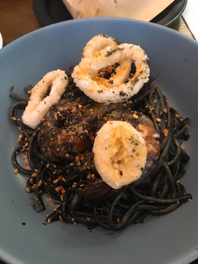 香蒜辣炒大蝦意粉