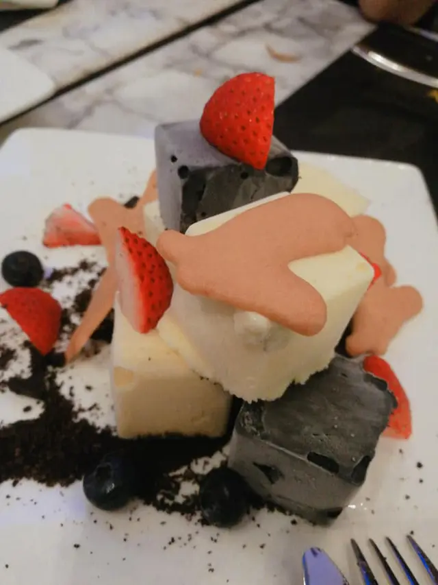 雪糕拼盤