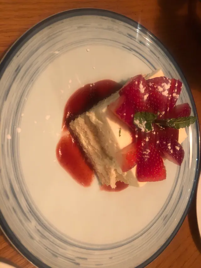 Strawberry  tiramisu