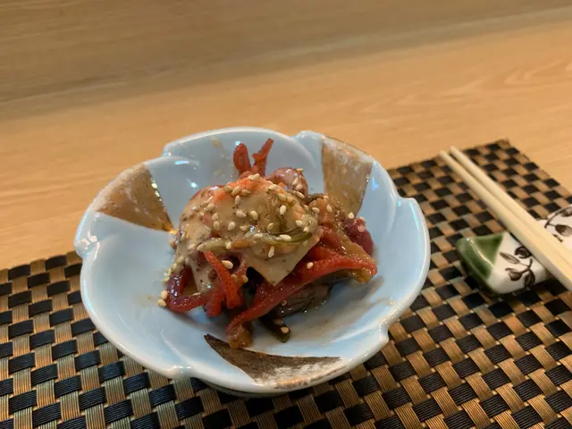 前菜墨魚仔配豆腐