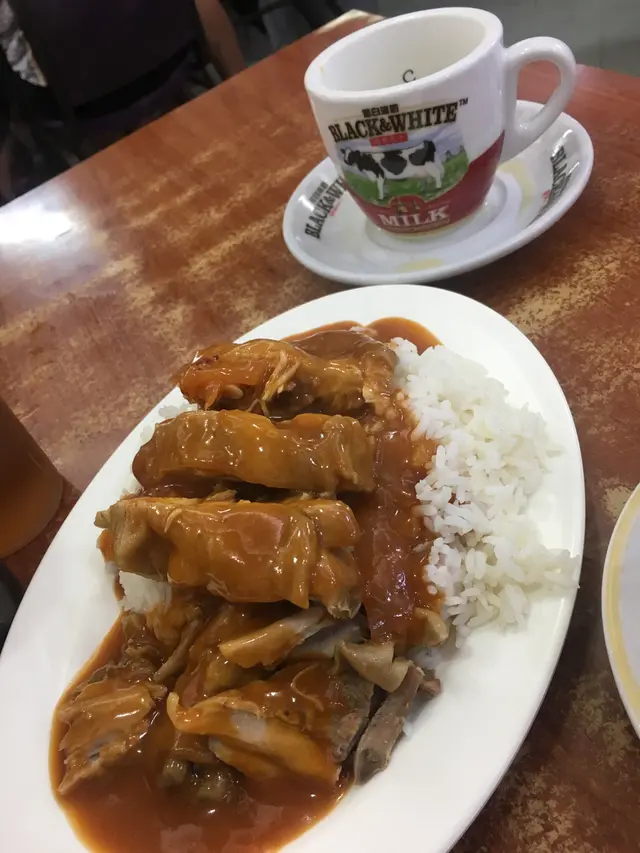 洋蔥雞髀飯（快餐）