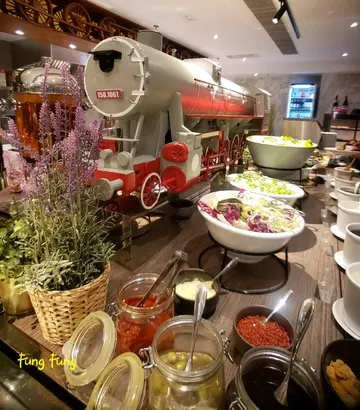 半自助晚餐