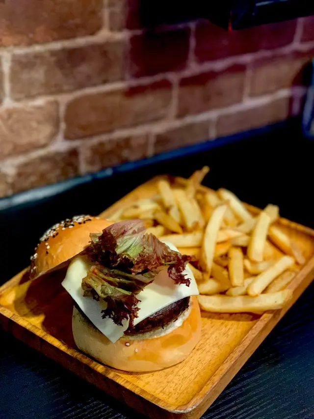 特色燒大菇漢堡