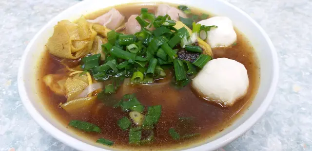 三餸車仔麵