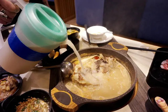 藥膳養生豬骨鍋