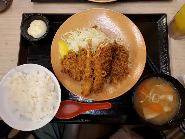 吉列三重奏定食