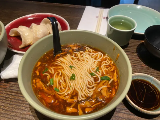 酸辣湯麵