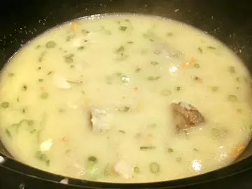 蟲草花滑雞豬骨粥