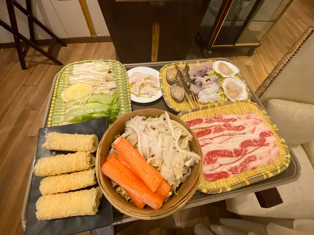 澳洲肥牛有牛味，但好似太肥，肥膏多過肉