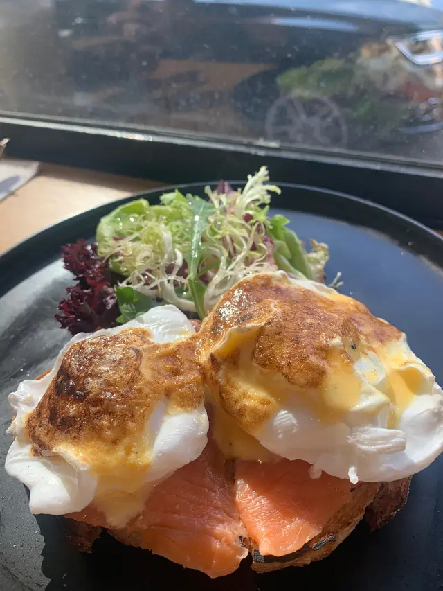 三文魚班迪克蛋