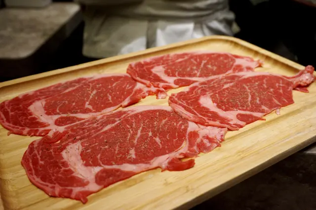 鐵板美國肉眼薄燒