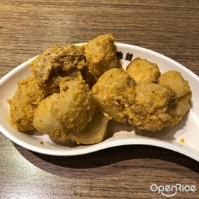 黃金豆腐 - 新蒲崗的嫲嫲雲吞雞