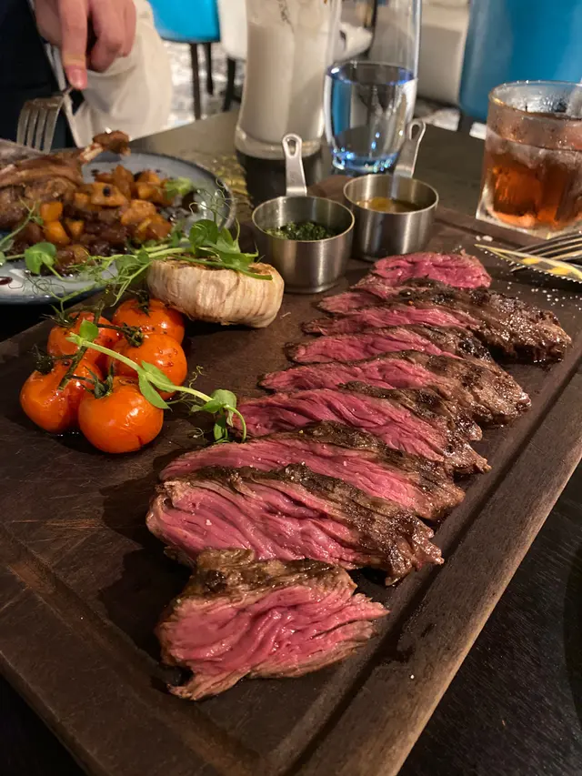 . 美國頂級牛腹肉 12安士