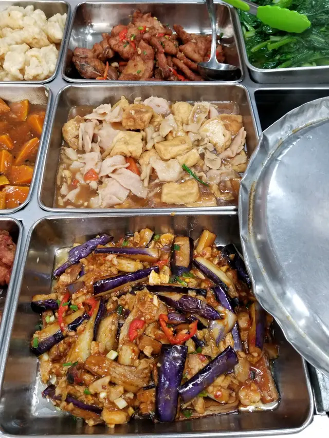 茄子，豆腐，豬肉