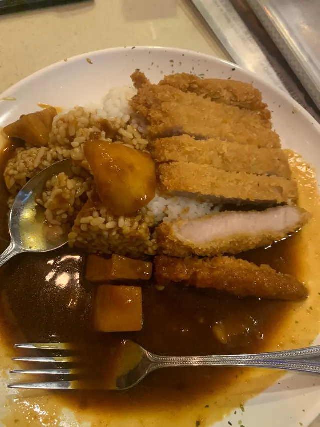 咖哩吉列豬扒飯