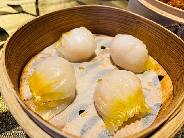 金箔明蝦餃